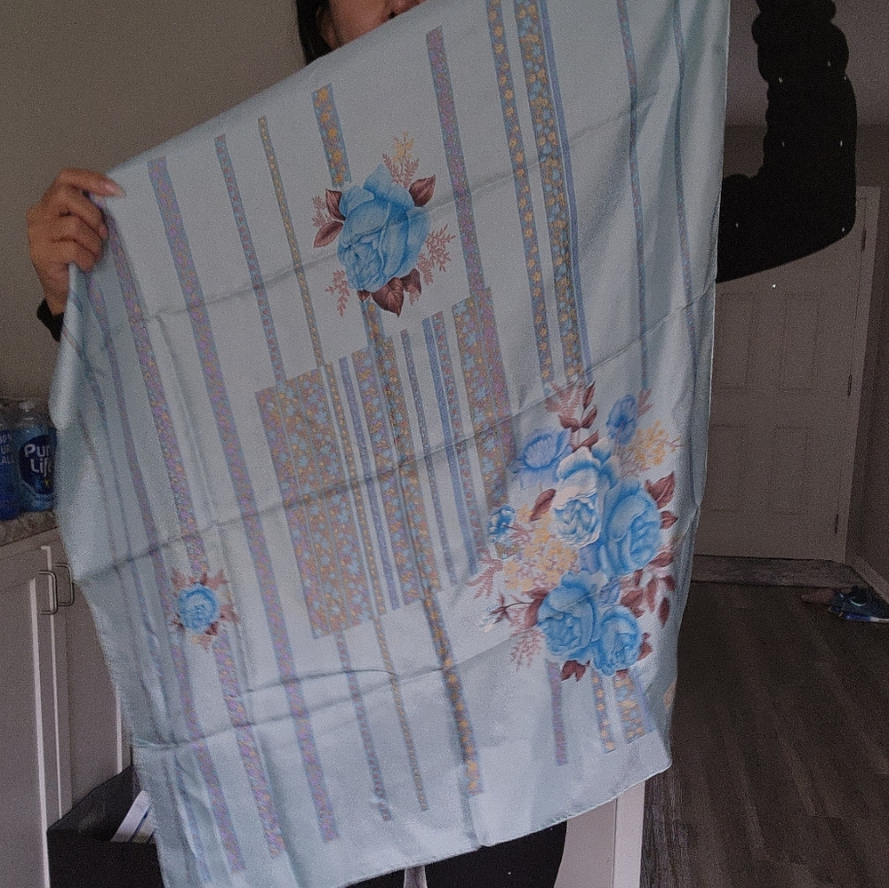 Christian Dior scarf - Picture 3 of 7